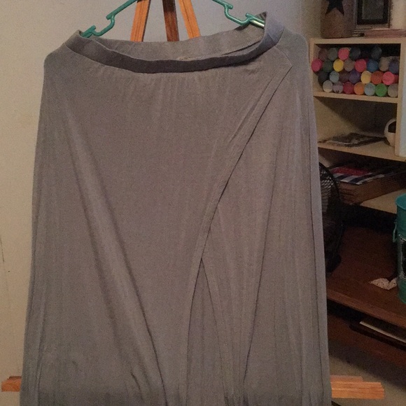 Beautiful skirt - Picture 4 of 5